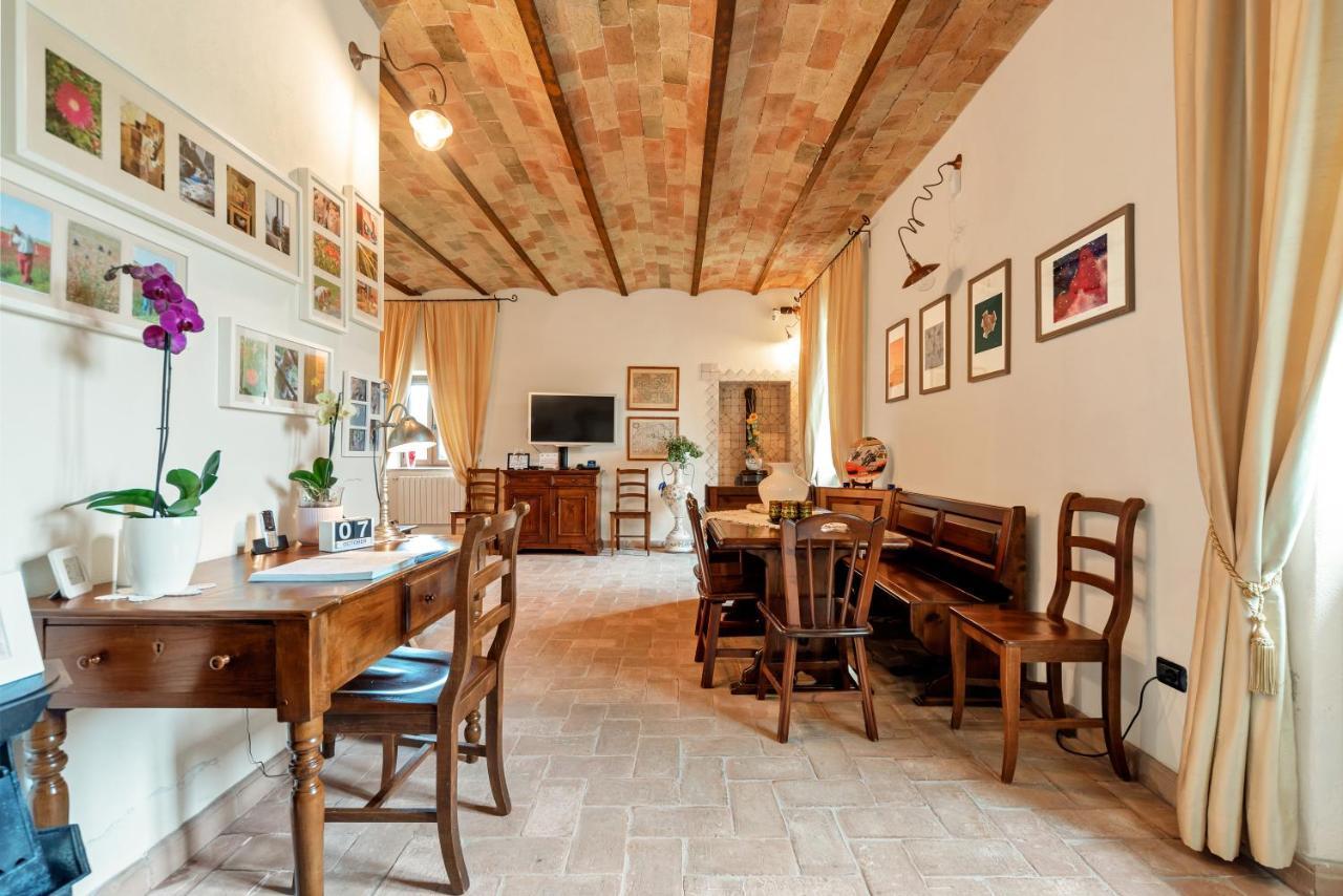 Bed and Breakfast Casale Dei Gelsi Castiglione In Teverina Exterior foto