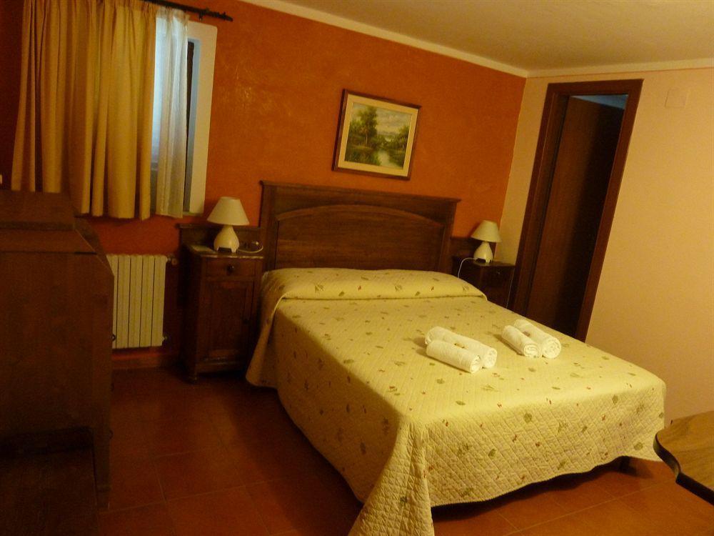 Bed and Breakfast Casale Dei Gelsi Castiglione In Teverina Exterior foto
